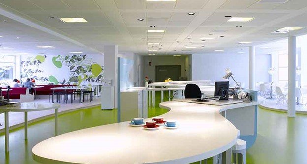 5 Reasons To Consider a Planned Lighting Maintenance Program