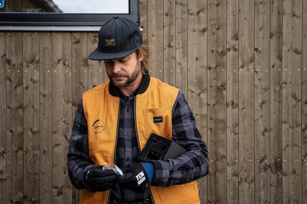 Commercial electrician