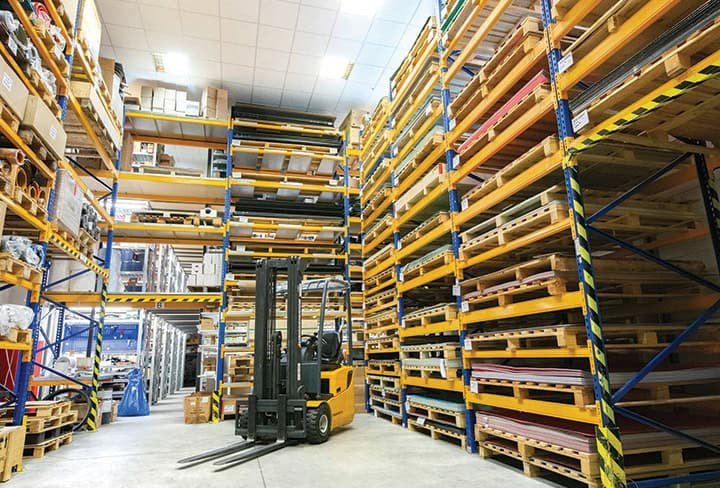 Reduce Maintenance Costs with Long-Lasting LED Solutions for Industrial and Warehouse Facilities